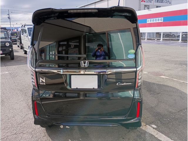 HONDA N BOX CUSTOM 2020