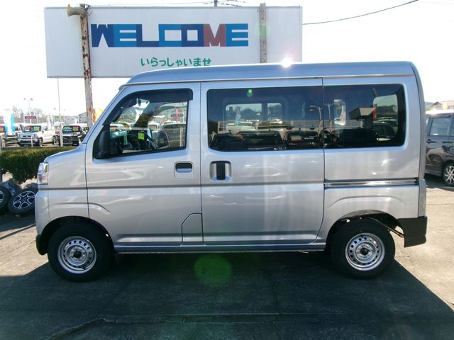 DAIHATSU HIJET CARGO 2025