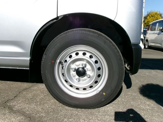 DAIHATSU HIJET CARGO 2025