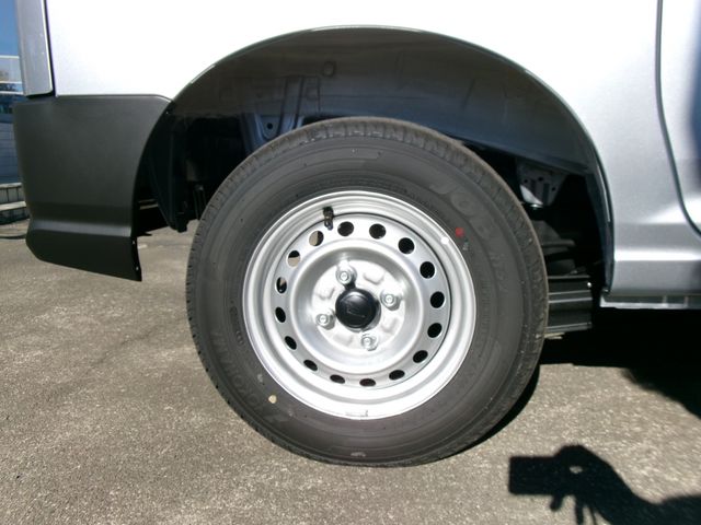 DAIHATSU HIJET CARGO 2025