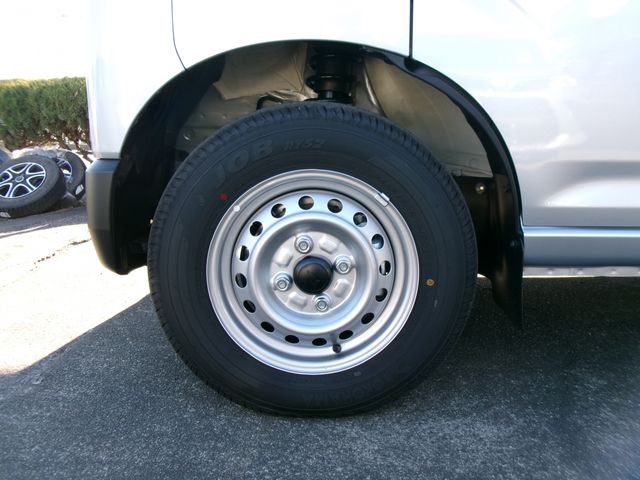 DAIHATSU HIJET CARGO 2025