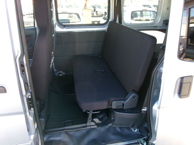 DAIHATSU HIJET CARGO 2025