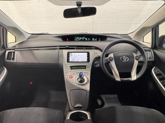 TOYOTA PRIUS 2014