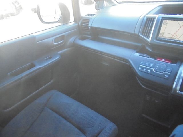 HONDA STEPWAGON SPADA 2010