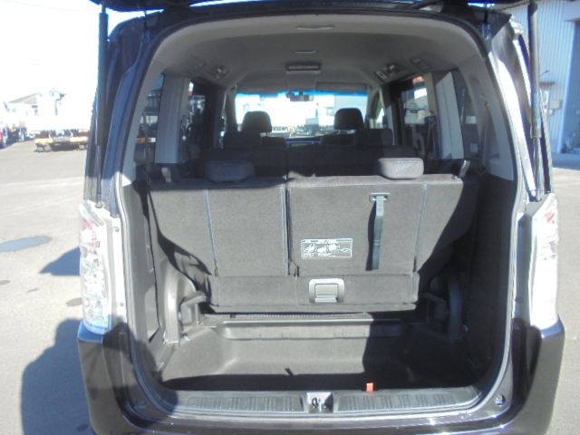 HONDA STEPWAGON SPADA 2010