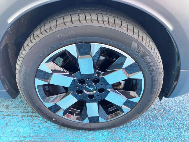 BMW MINI COOPER D CROSSOVER 2023