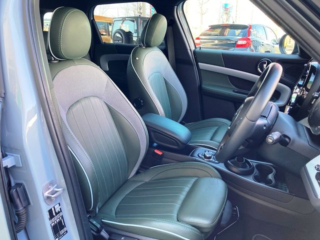 BMW MINI COOPER D CROSSOVER 2023