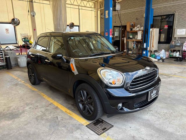 BMW BMW MINI ONE CROSSOVER 2013