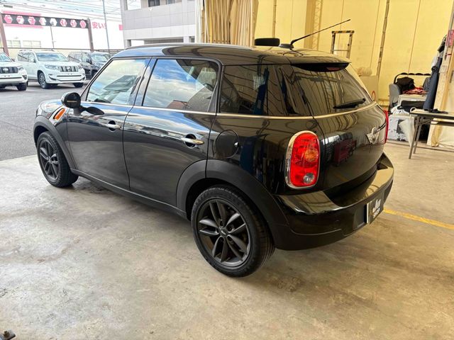 BMW BMW MINI ONE CROSSOVER 2013