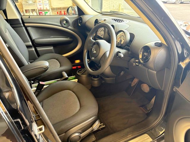 BMW BMW MINI ONE CROSSOVER 2013