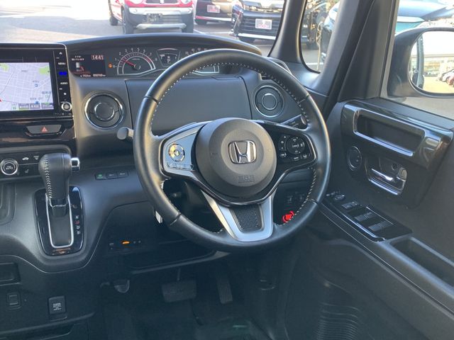 HONDA N BOX CUSTOM 2020