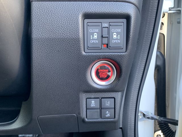 HONDA N BOX CUSTOM 2020