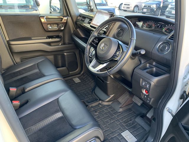 HONDA N BOX CUSTOM 2020