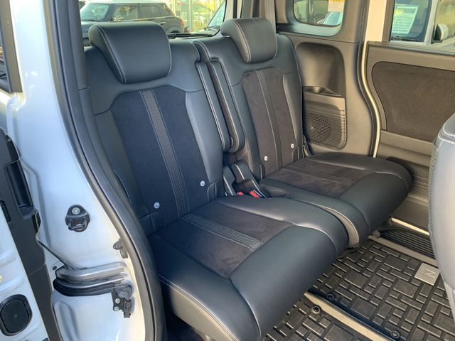 HONDA N BOX CUSTOM 2020