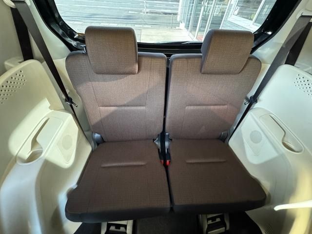 TOYOTA SIENTA HYBRID 2017