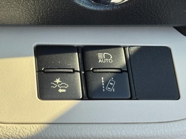 TOYOTA SIENTA HYBRID 2017