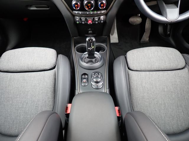 BMW MINI COOPER D CROSSOVER 2022