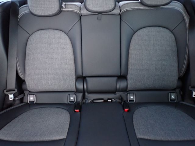 BMW MINI COOPER D CROSSOVER 2022