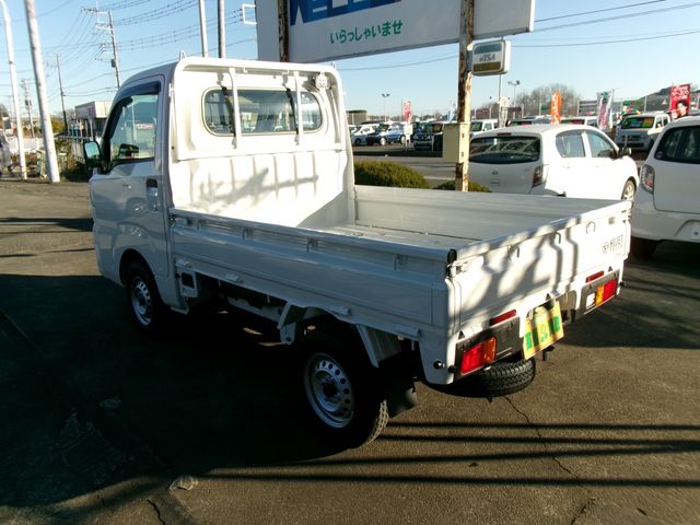 DAIHATSU HIJET truck 4WD 2025