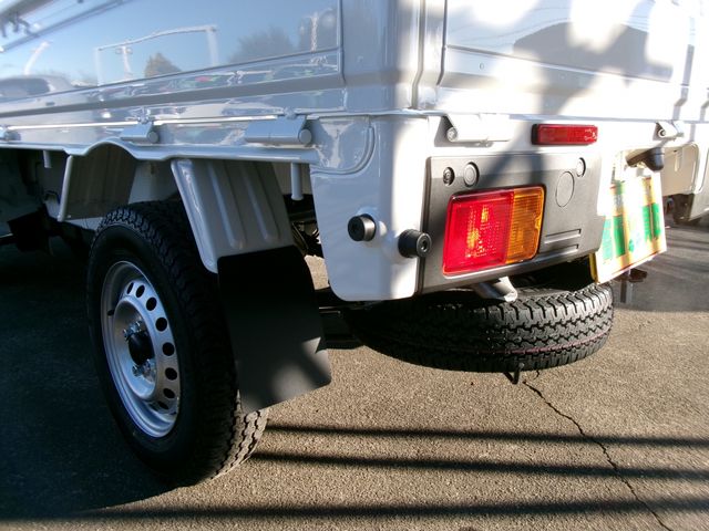 DAIHATSU HIJET truck 4WD 2025
