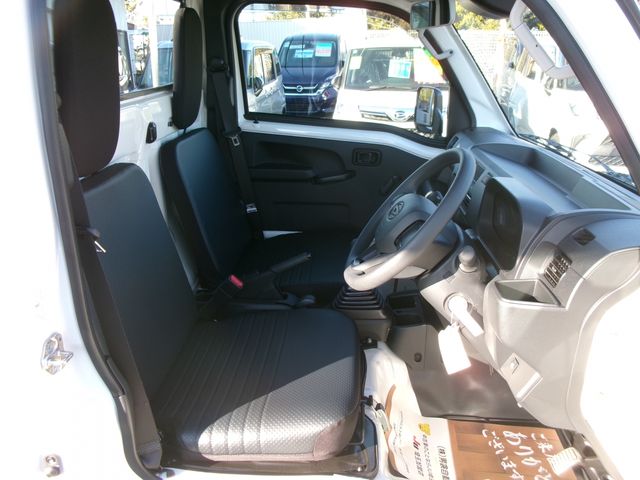 DAIHATSU HIJET truck 4WD 2025