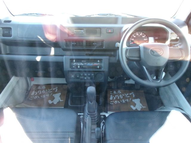 DAIHATSU HIJET truck 4WD 2025