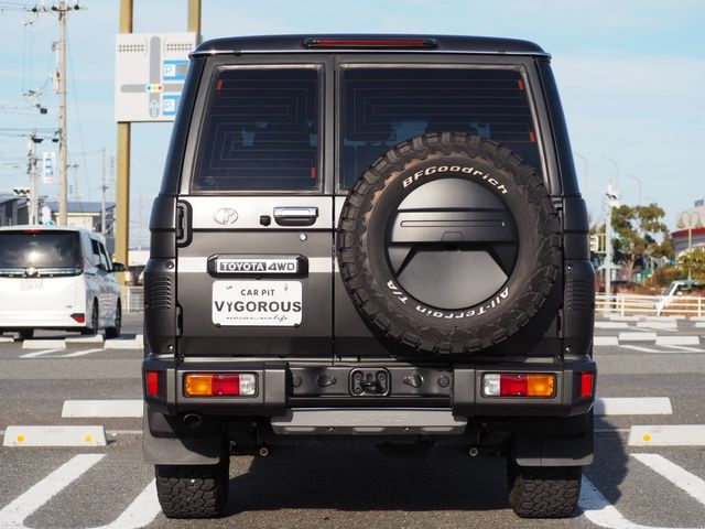 TOYOTA LANDCRUISER 70 2024