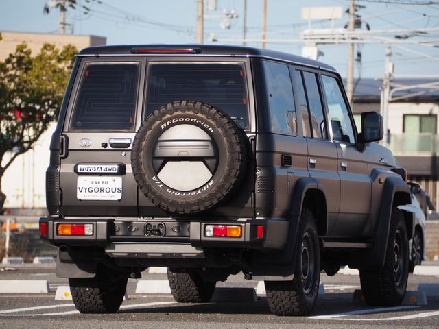 TOYOTA LANDCRUISER 70 2024