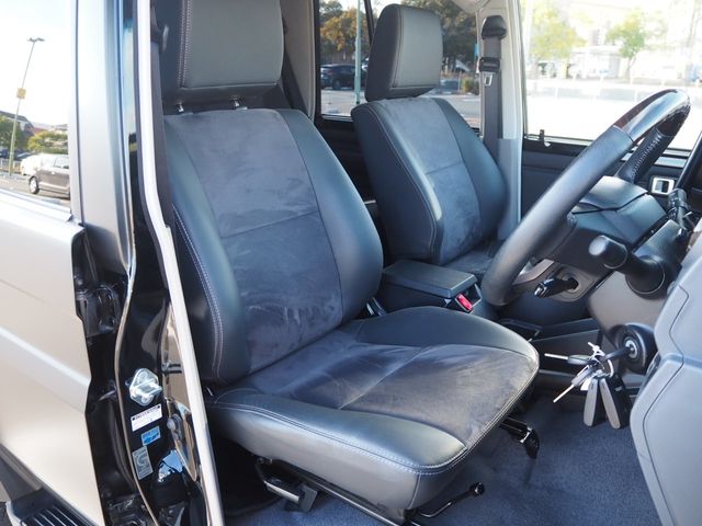 TOYOTA LANDCRUISER 70 2024