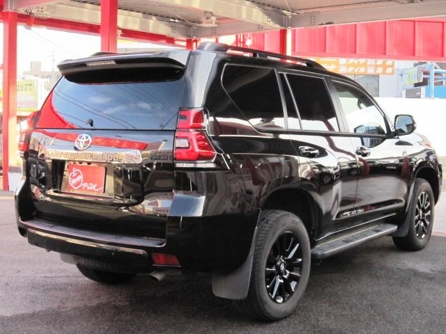 TOYOTA LANDCRUISER PRADO 2021
