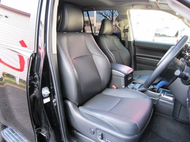 TOYOTA LANDCRUISER PRADO 2021