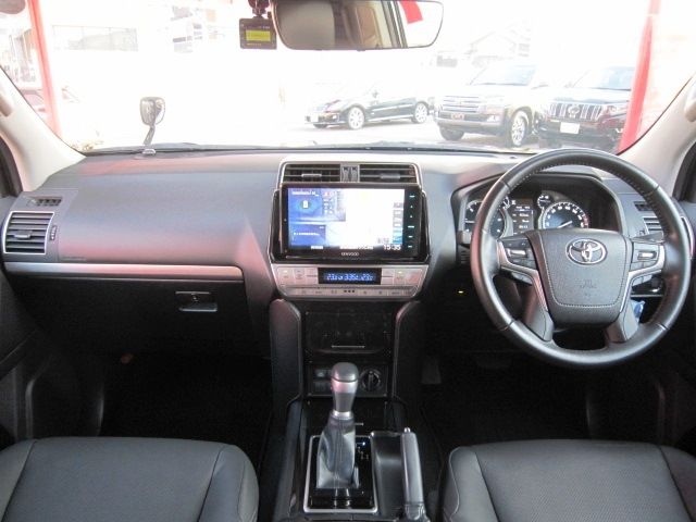 TOYOTA LANDCRUISER PRADO 2021