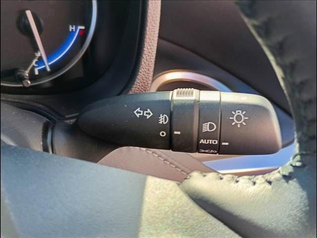 TOYOTA NOAH HYBRID 4WD 2023