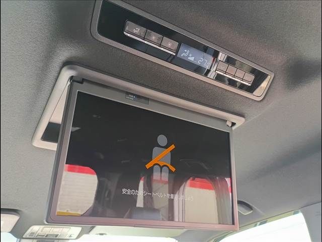 TOYOTA NOAH HYBRID 4WD 2023