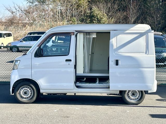 DAIHATSU HIJET CARGO 2010