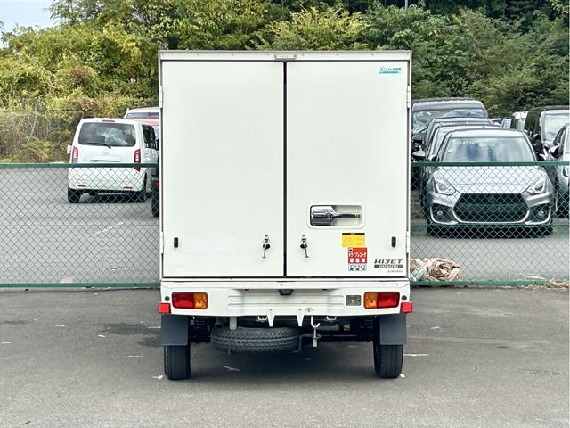 DAIHATSU HIJET truck 2014
