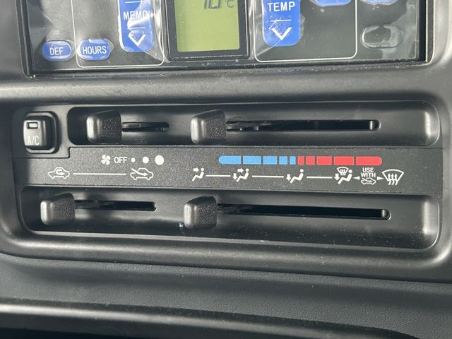 DAIHATSU HIJET truck 2014