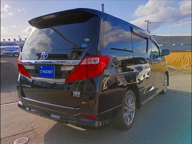 TOYOTA ALPHARD hybrid 4WD 2013
