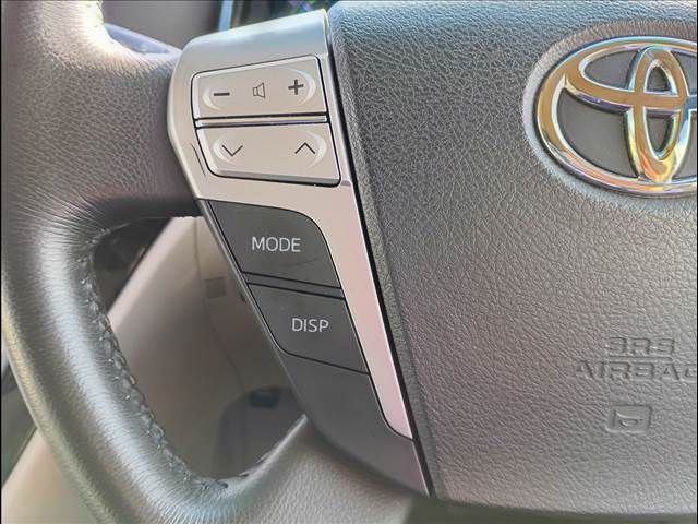 TOYOTA ALPHARD hybrid 4WD 2013