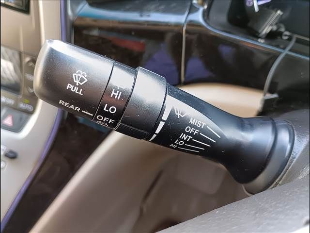 TOYOTA ALPHARD hybrid 4WD 2013