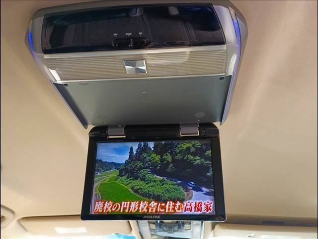 TOYOTA ALPHARD hybrid 4WD 2013