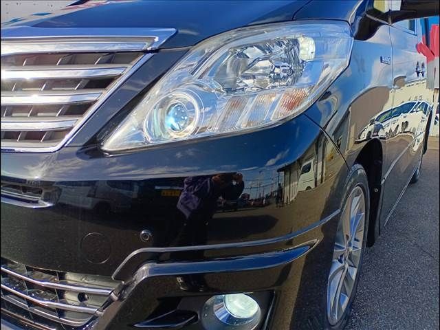 TOYOTA ALPHARD hybrid 4WD 2013