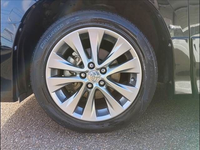 TOYOTA ALPHARD hybrid 4WD 2013