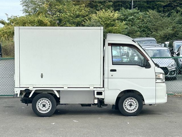 DAIHATSU HIJET truck 4WD 2014