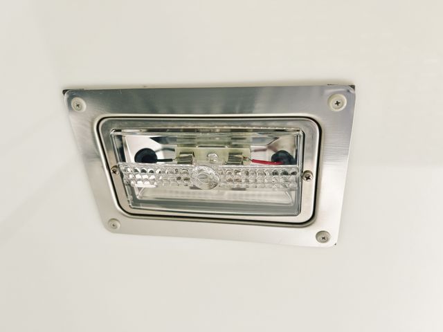 DAIHATSU HIJET truck 4WD 2014