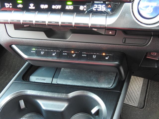 TOYOTA LEXUS UX250h 1956