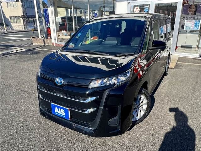 TOYOTA NOAH HYBRID 2023 