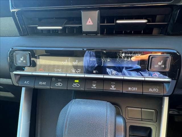 TOYOTA NOAH HYBRID 2023