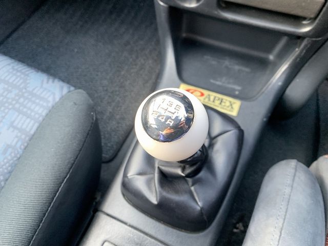 MITSUBISHI LANCER  4WD 1998