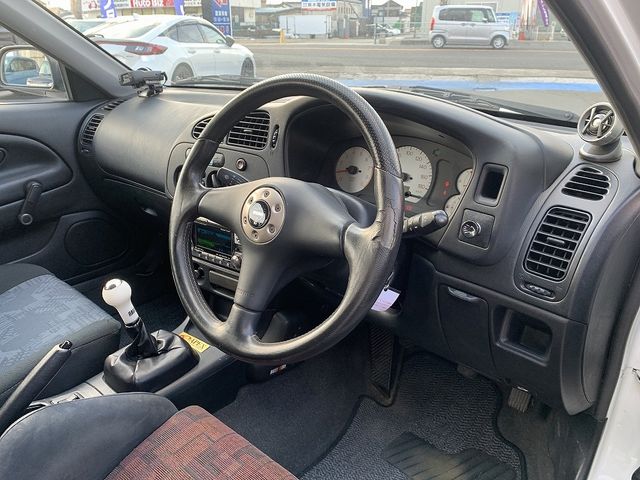 MITSUBISHI LANCER  4WD 1998